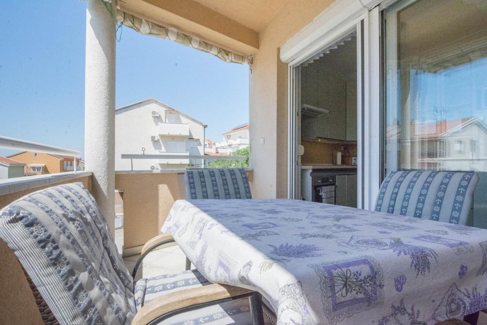 Spacious Apartment On A Great Location -Apartment Kuhta Biograd Na Moru Exterior foto